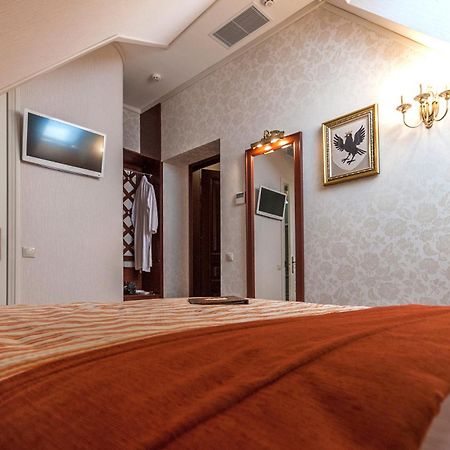 Villa Stanislavskyi Hotel Lviv Szoba fotó